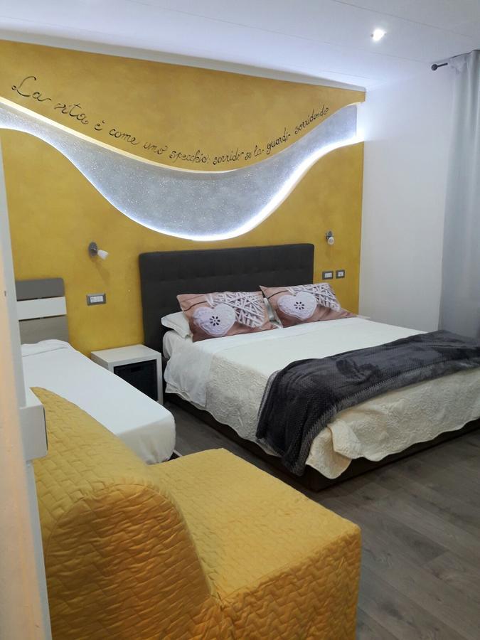Dolce Vita Lovely Suites Кавриаго Экстерьер фото